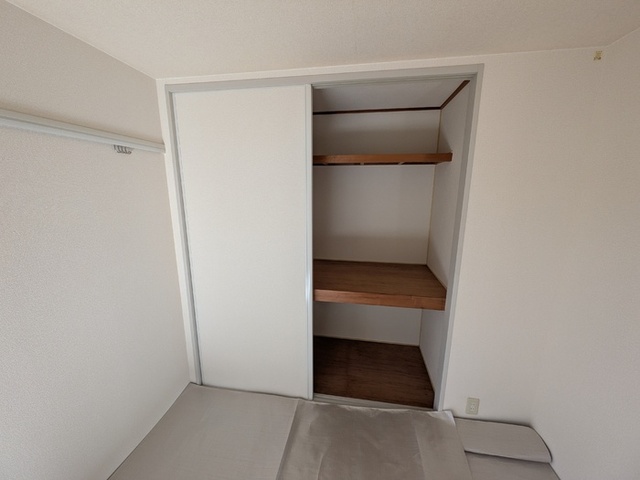 収納　押入