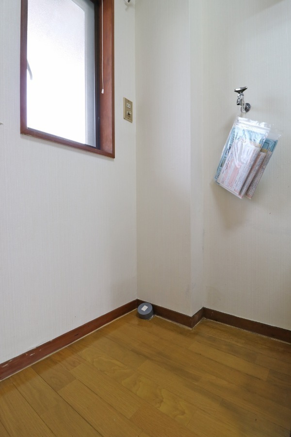 洗面設備　洗濯機置き場