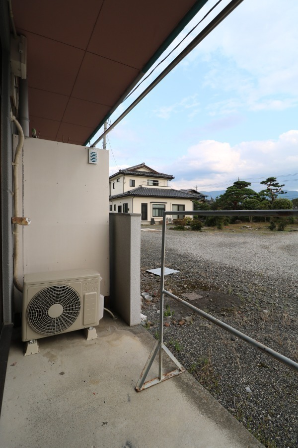 バルコニー　テラス