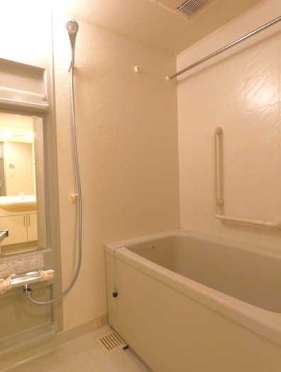 バス・シャワールーム　バス※別部屋参考写真