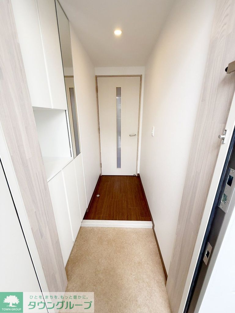 玄関　お部屋探しはタウンハウジングへ♪