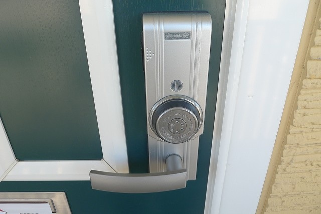 玄関　202号室写真