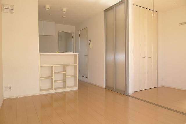 居室・リビング　202号室写真