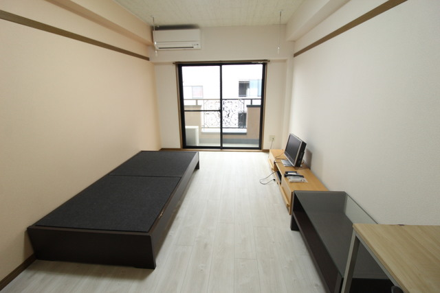 居室・リビング　家具家電付き