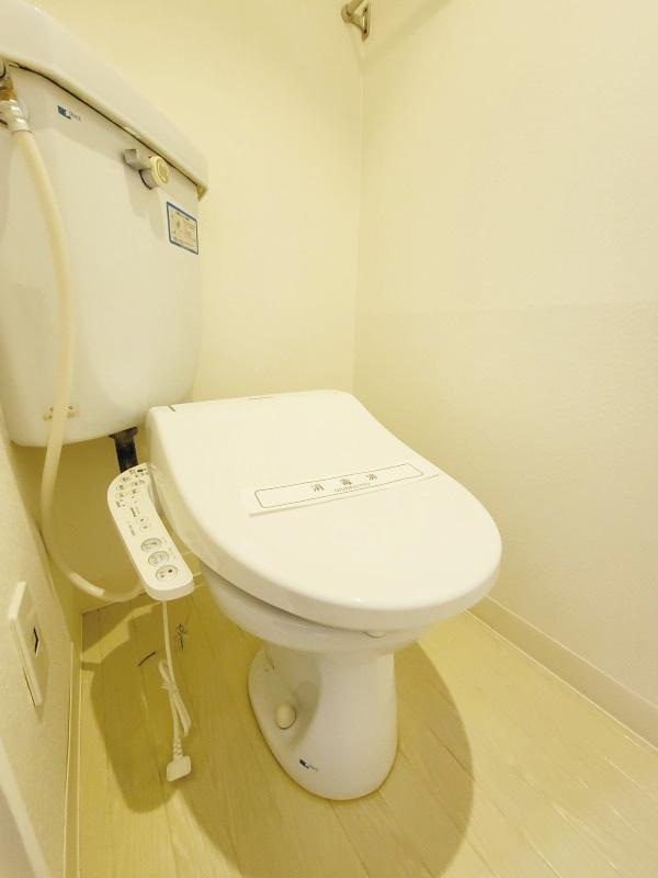 トイレ　シンプルトイレ