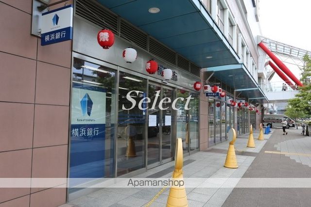 銀行　（株）横浜銀行／杉田支店（銀行）まで405m