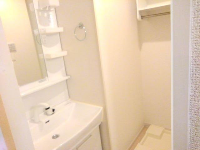 洗面設備　忙しい朝には欠かせない洗面所です