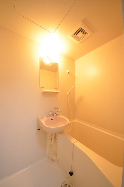 バス・シャワールーム　～別号室内装参考写真～