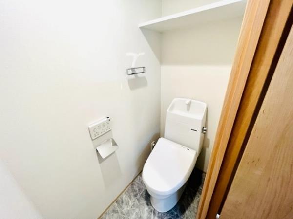 トイレ　清潔感のあるトイレです