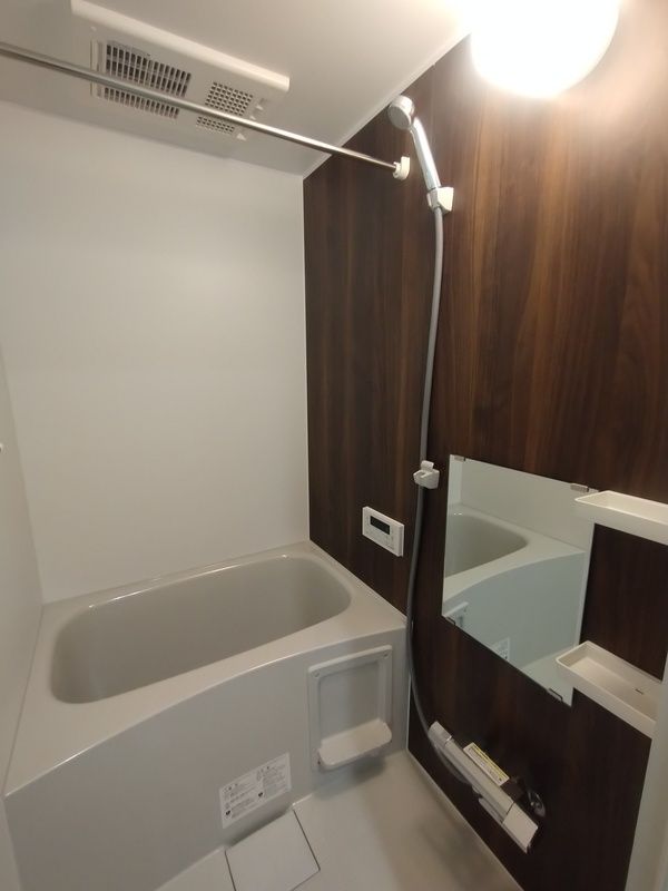 バス・シャワールーム　別部屋参照写真