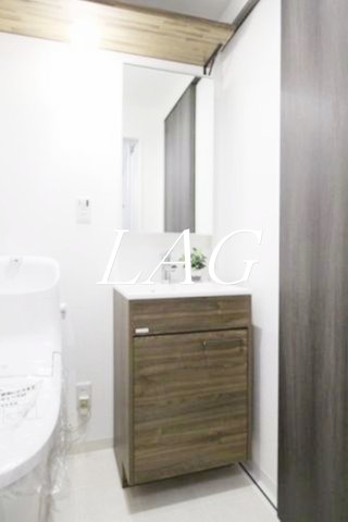 洗面設備　洗面台です。（家具家電等ございません。）