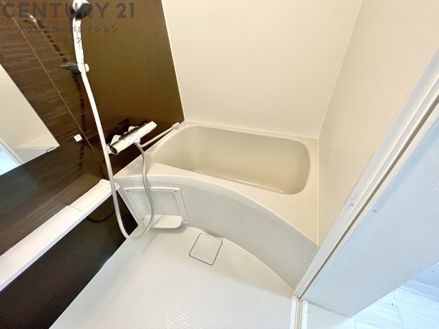 バス・シャワールーム　シンプルで機能的なユニットバスです！