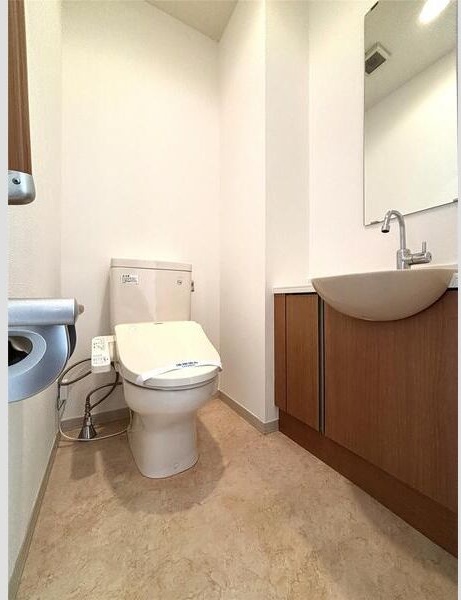 トイレ　コンパクトで使いやすいトイレです