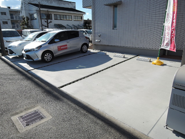 駐車場　駐車場要空き確認