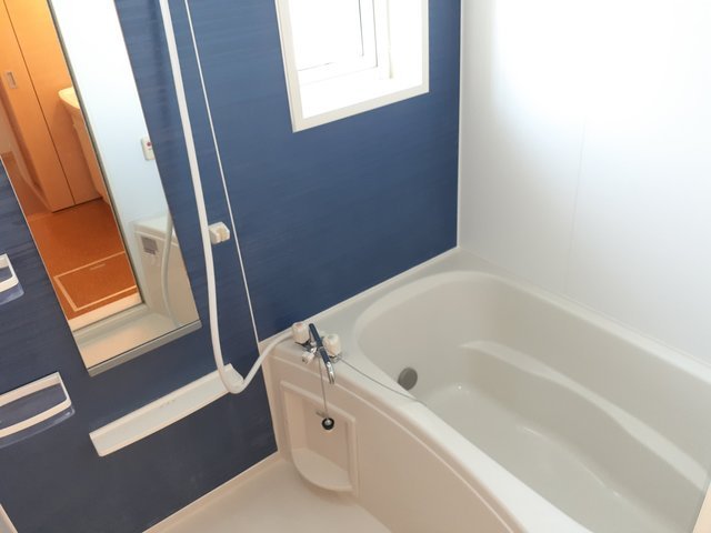 バス・シャワールーム　お風呂で日々の疲れを落としましょう