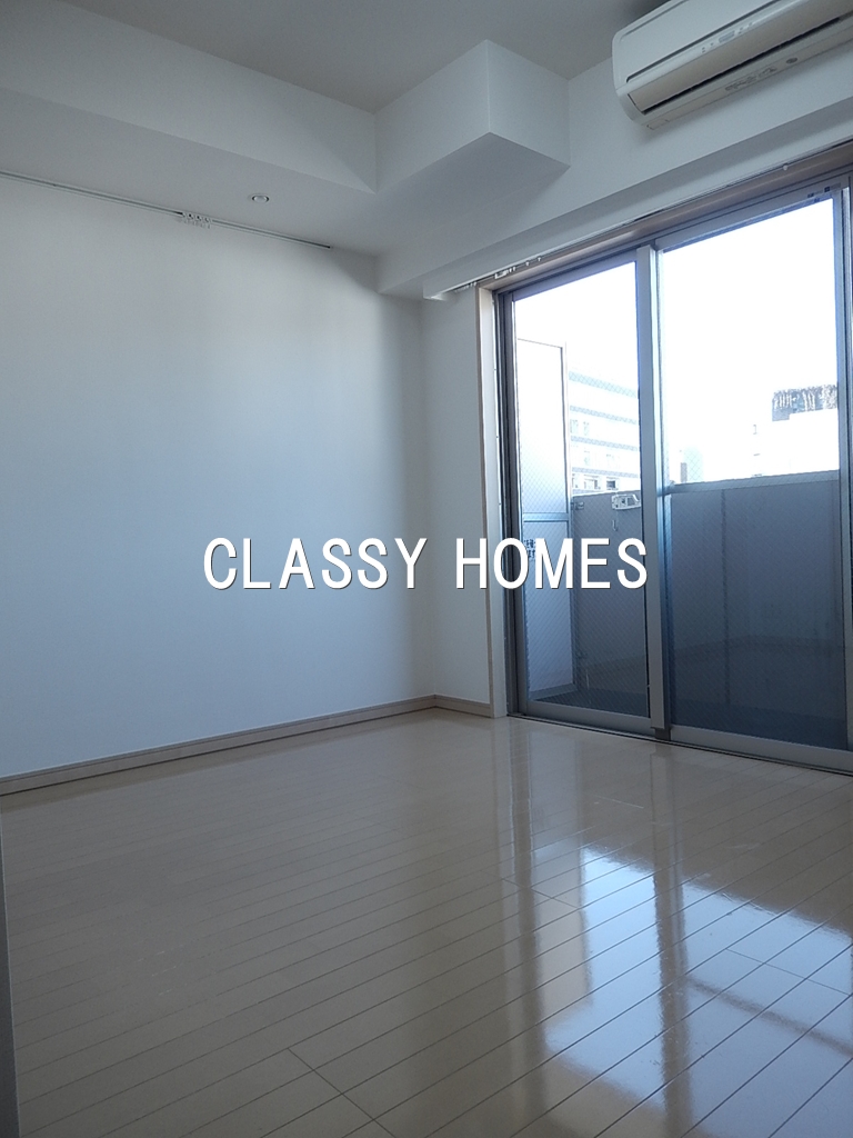 居室・リビング　2007年竣工　コンシェリア新橋：居室