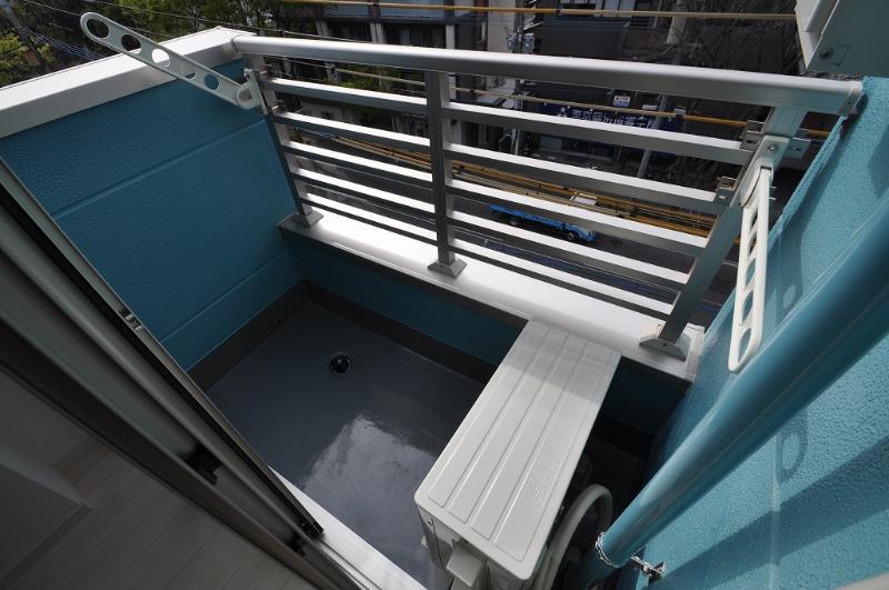 バルコニー　バルコニーからの眺めを楽しみながら食事をしませんか