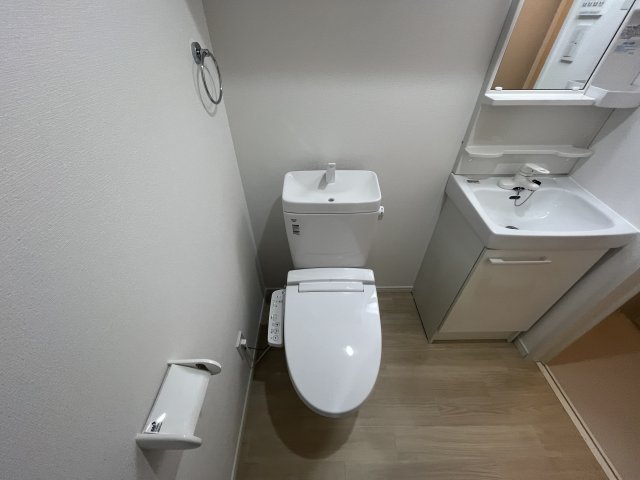 トイレ　清潔感のあるトイレです