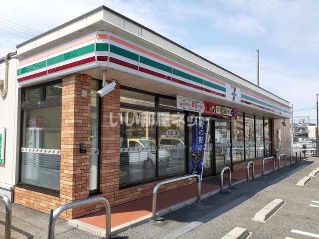 コンビニ　セブンイレブン 阪南市役所前店（コンビニ）まで144m