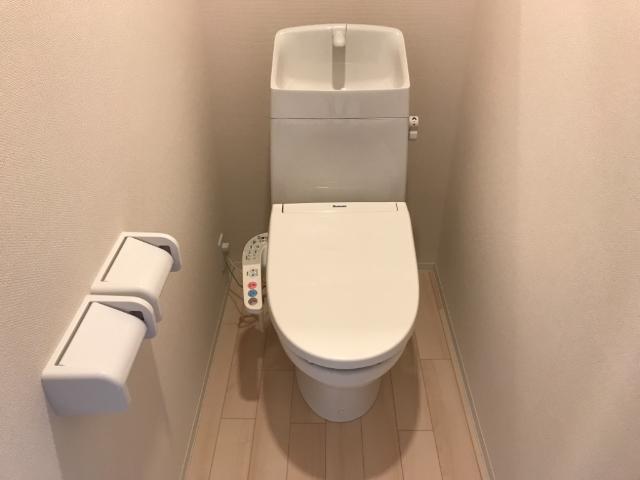 トイレ　トイレ