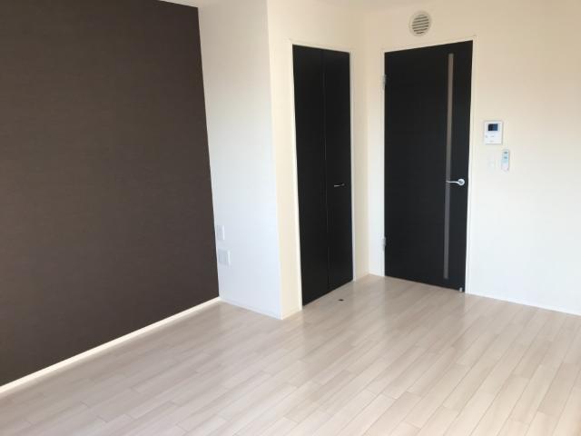 居室・リビング　室内