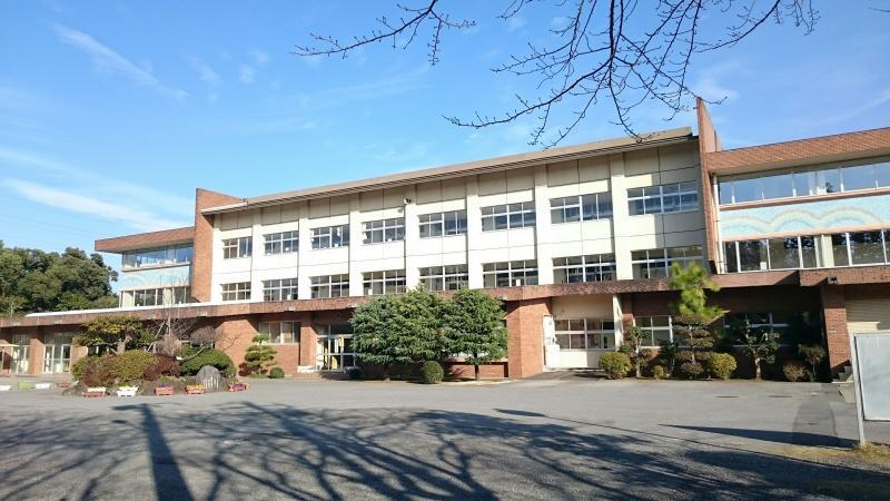 小学校　君津市立北子安小学校（小学校）まで746m