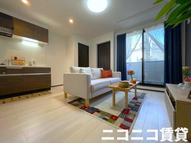 居室・リビング　モデルルームの写真のため、現状を優先致します。