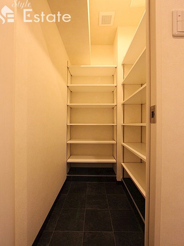 その他　シューズクローク