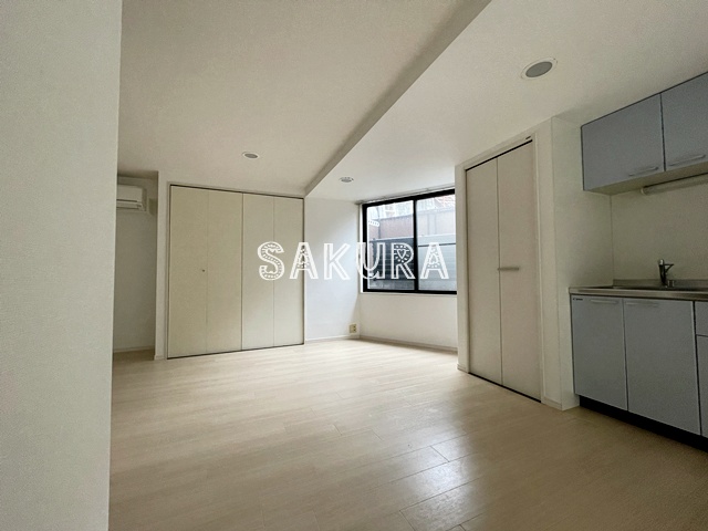 居室・リビング　使いやすい形の為、レイアウトを楽しめます♪