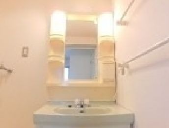 洗面設備　※同仕様写真含む