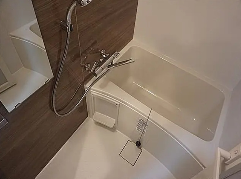 バス・シャワールーム　※別部屋参考写真