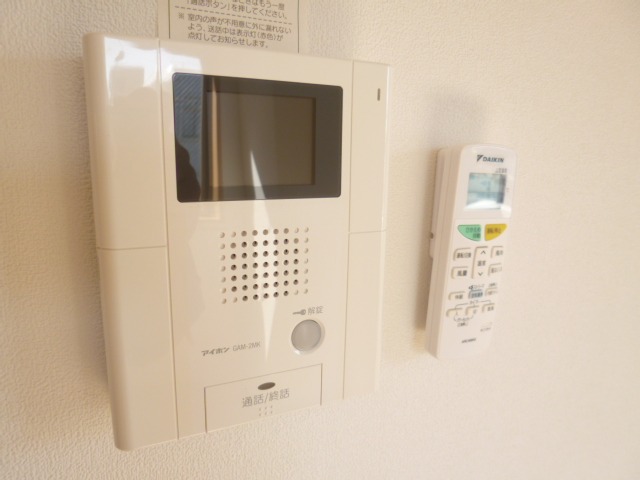 セキュリティ　モニター付きインターホンです♪