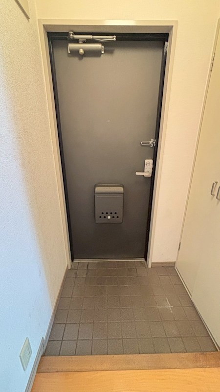 玄関　※参考写真