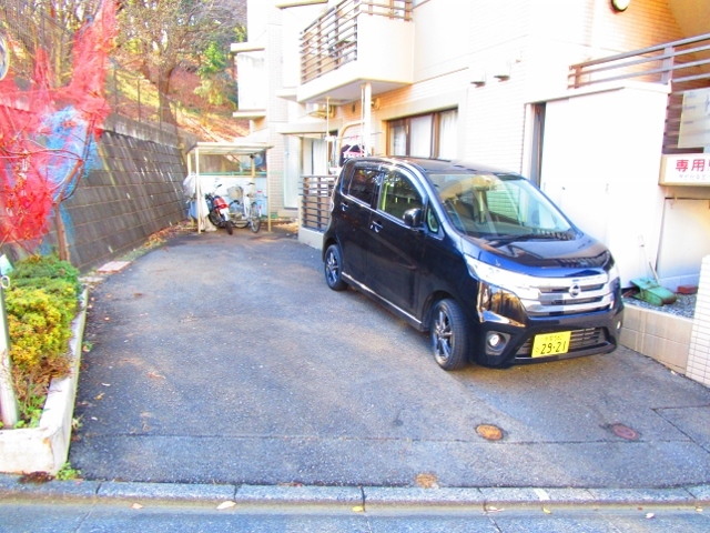 駐車場　駐車場