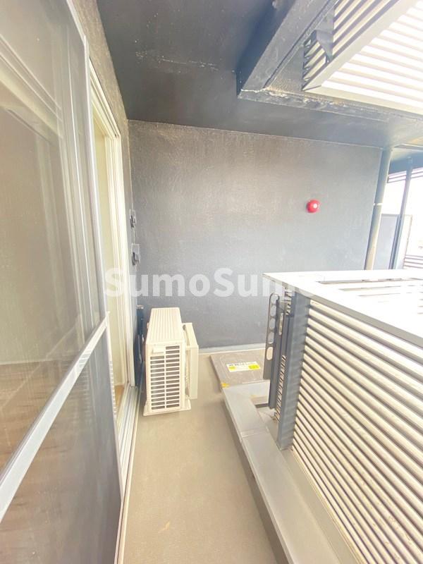 バルコニー　開放的で明るい空間を演出してくれるバルコニーです