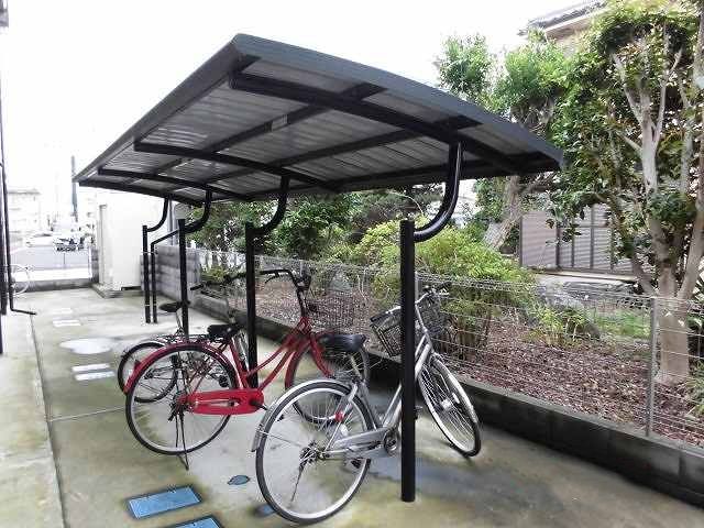 その他共有部分　屋根付き駐輪場