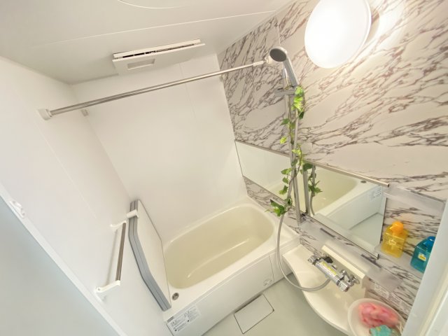 バス・シャワールーム　日々の暮らしに欠かせないお風呂です