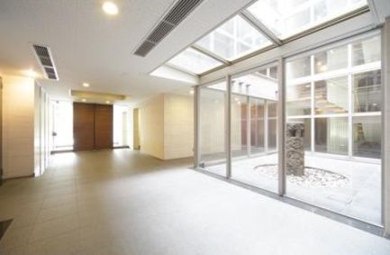 エントランス　☆きれいなエントランス☆