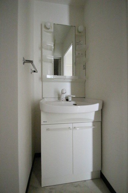 洗面設備　同物件別号室の写真です。