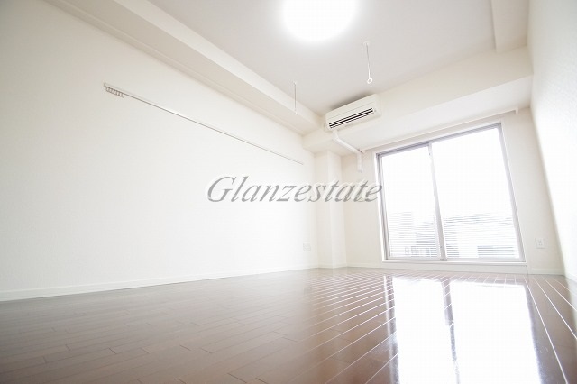 居室・リビング　☆広々としたお部屋☆