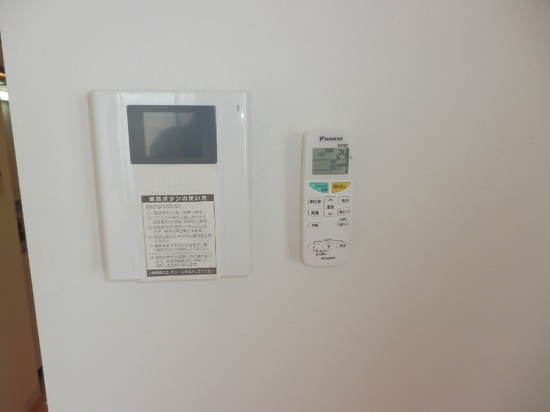 セキュリティ　モニター付きインターホン♪