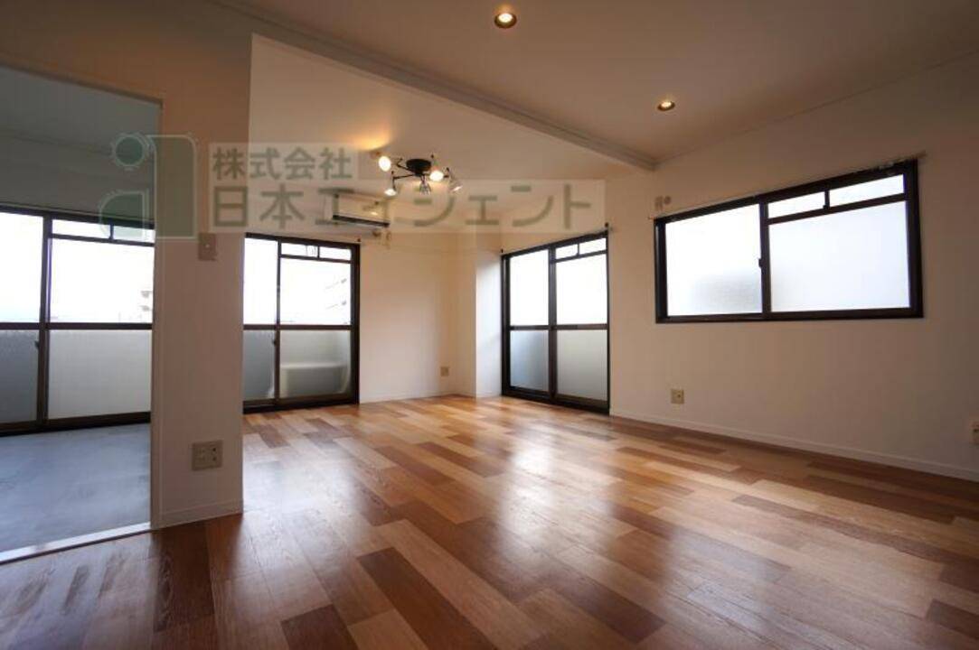 居室・リビング　リビング