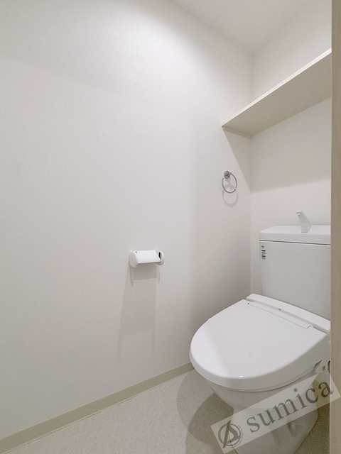 トイレ　温水洗浄便座完備♪