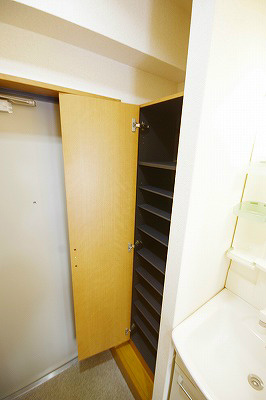 玄関　玄関収納