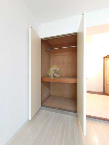 収納　ポルシェ中野