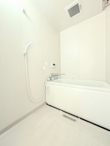 バス・シャワールーム　【浴室】