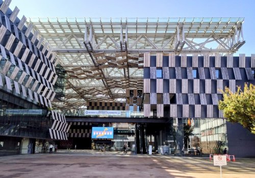 役所　アオーレ長岡（役所）まで794m