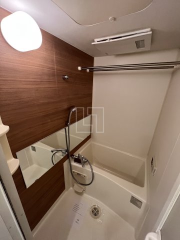 バス・シャワールーム　CITY SPIRE九条III　バスルーム