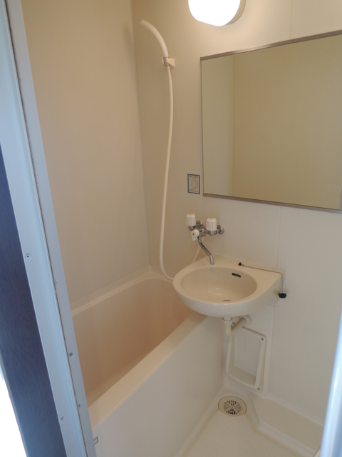 バス・シャワールーム　バス