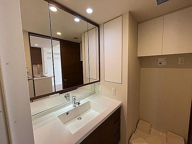 洗面設備　（別タイプ参考写真）プラウドシティ赤羽　北区赤羽２